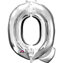 Písmena Q stříbrné foliové balónky 33 cm x 22 cm